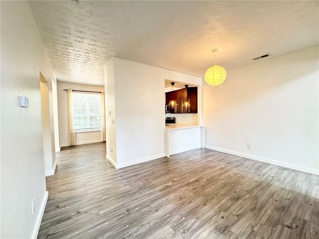 109 Oak Green Drive, Lawrenceville, GA 30044