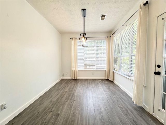 109 Oak Green Drive, Lawrenceville, GA 30044