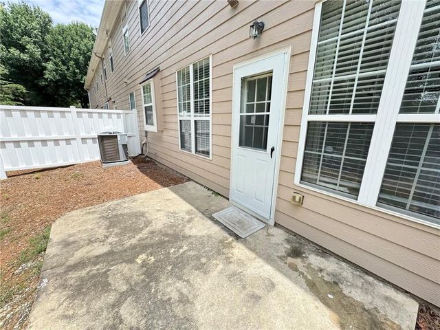 109 Oak Green Drive, Lawrenceville, GA 30044