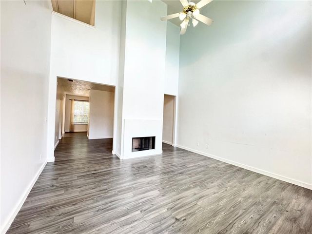 109 Oak Green Drive, Lawrenceville, GA 30044