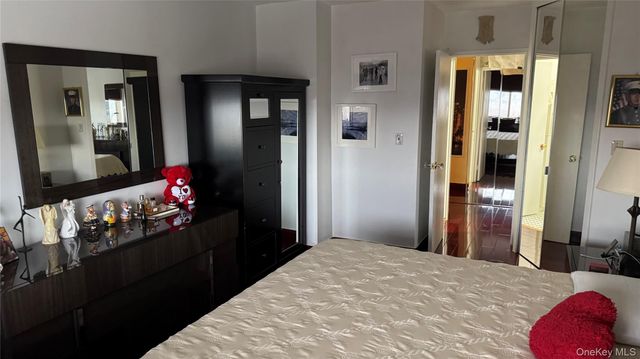 220-55 46TH Avenue 10D, Bayside, NY 11361