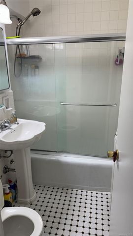 220-55 46TH Avenue 10D, Bayside, NY 11361