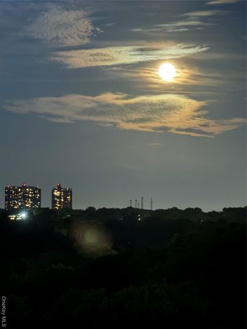 220-55 46TH Avenue 10D, Bayside, NY 11361