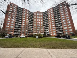 220-55 46TH Avenue 10D, Bayside, NY 11361
