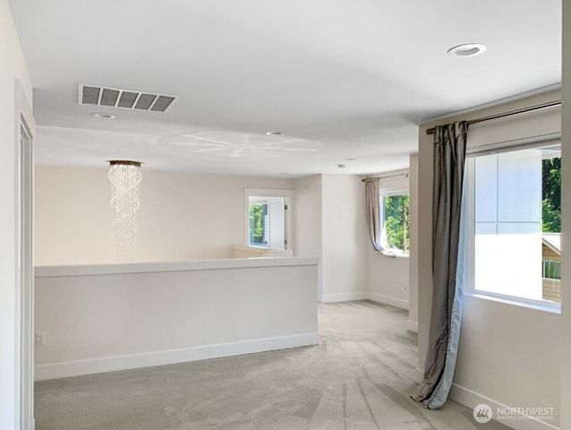 707 Newport Court NE, Renton, WA 98056