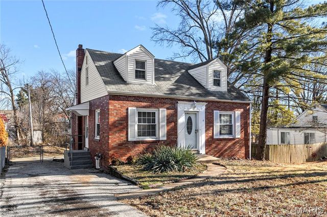 4 S Dellwood Avenue, Dellwood, MO 63135