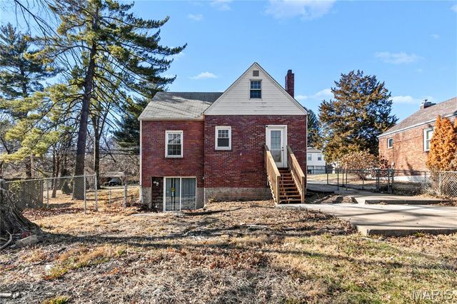 4 S Dellwood Avenue, Dellwood, MO 63135