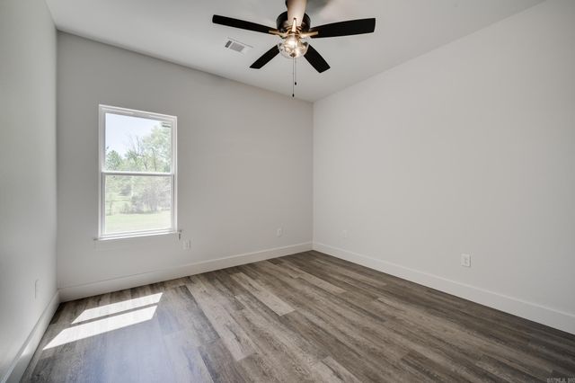 8 Dandelion Drive, Greenbrier, AR 72058