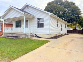 1363 Empire Avenue, Lincoln Park, MI 48146