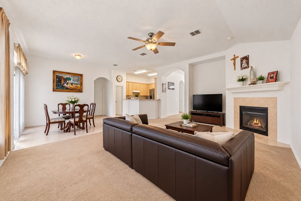 3407 Bryce Canyon, Grand Prairie, TX 75052 — photo 4