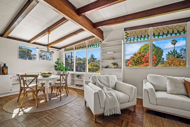 831 Arlington Place, Del Rey Oaks, CA 93940