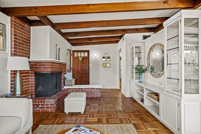 831 Arlington Place, Del Rey Oaks, CA 93940