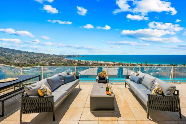 8430 Whale Watch, La Jolla, CA 92037