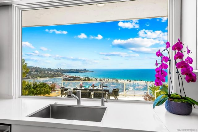 8430 Whale Watch, La Jolla, CA 92037