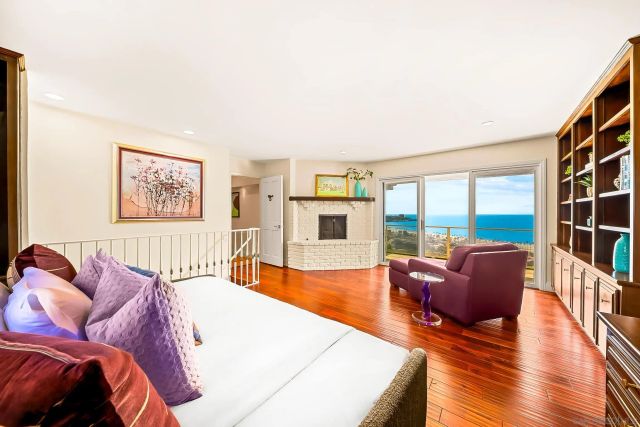8430 Whale Watch, La Jolla, CA 92037