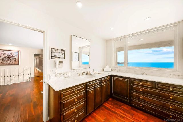 8430 Whale Watch, La Jolla, CA 92037