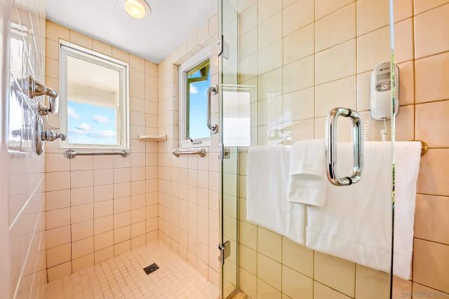 8430 Whale Watch, La Jolla, CA 92037