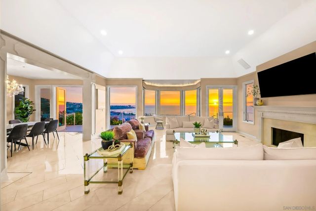 8430 Whale Watch, La Jolla, CA 92037