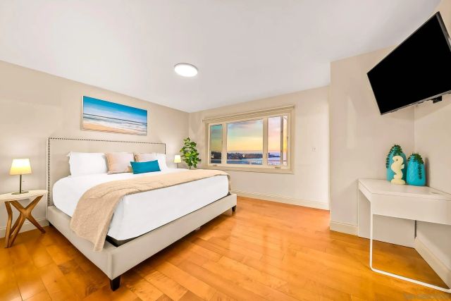 8430 Whale Watch, La Jolla, CA 92037