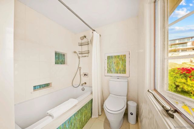 8430 Whale Watch, La Jolla, CA 92037