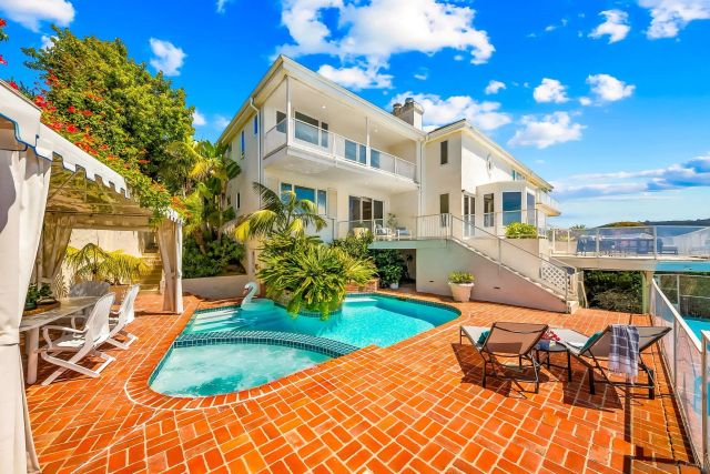 8430 Whale Watch, La Jolla, CA 92037