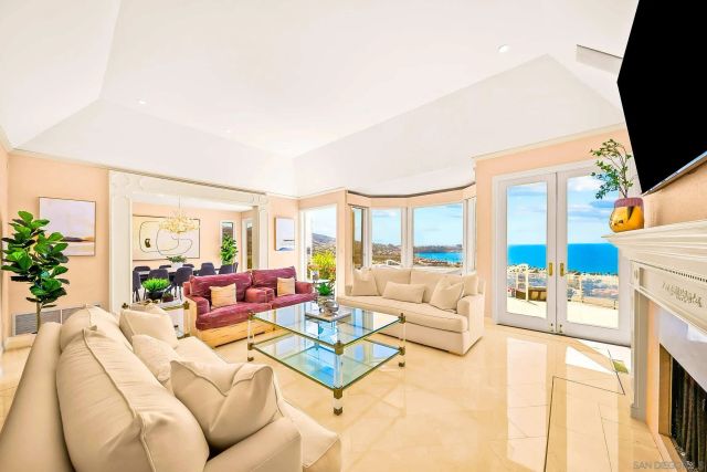 8430 Whale Watch, La Jolla, CA 92037