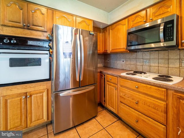 33 TIMBER LN, Willingboro, NJ 08046