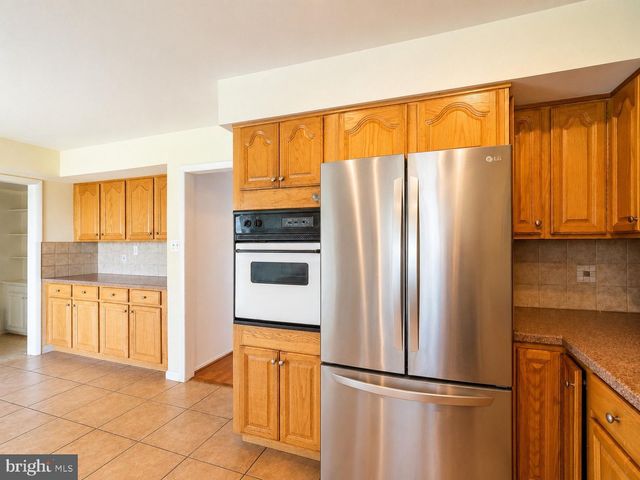 33 TIMBER LN, Willingboro, NJ 08046