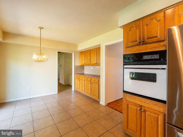 33 TIMBER LN, Willingboro, NJ 08046