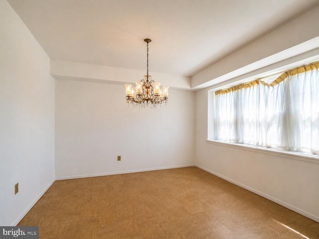 33 TIMBER LN, Willingboro, NJ 08046