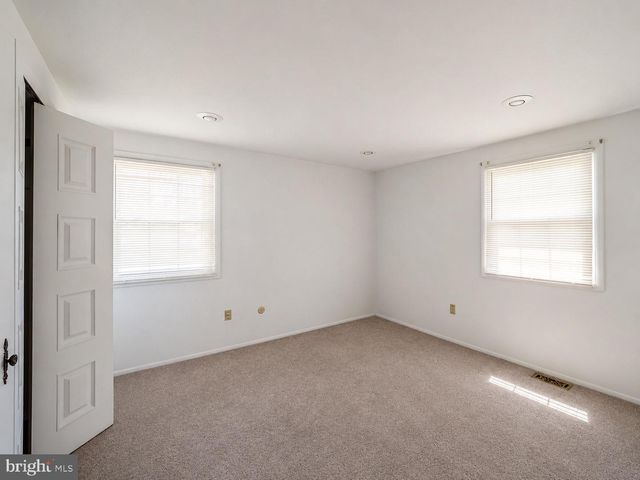 33 TIMBER LN, Willingboro, NJ 08046