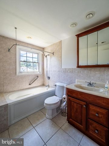 33 TIMBER LN, Willingboro, NJ 08046