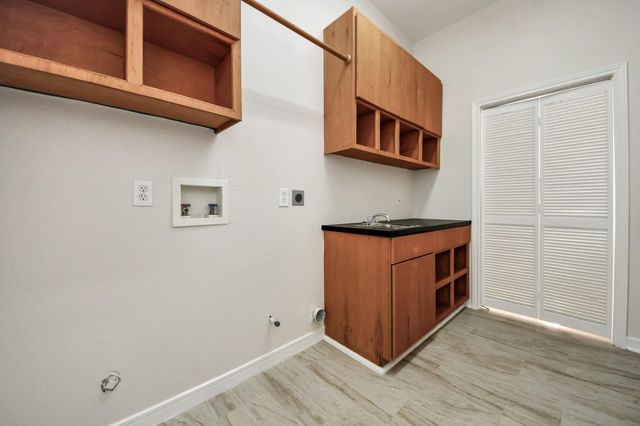 9803 Sage Lee Drive, Houston, TX 77089