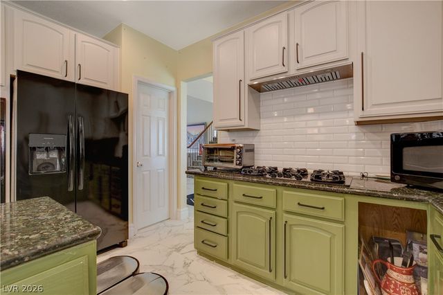 7613 Hackensack Court, Las Vegas, NV 89128
