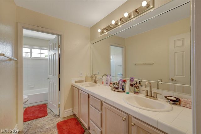 7613 Hackensack Court, Las Vegas, NV 89128