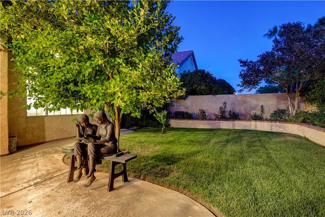 7613 Hackensack Court, Las Vegas, NV 89128