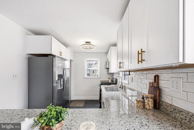 2619 CANTERBURY RD, Parkville, MD 21234