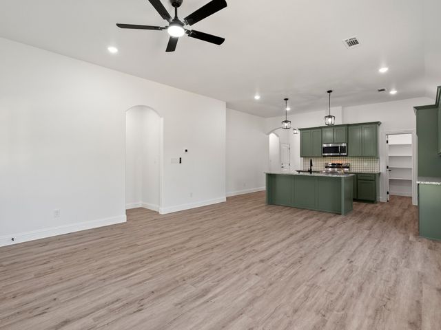 101 N Oak Street, Ector, TX 75439