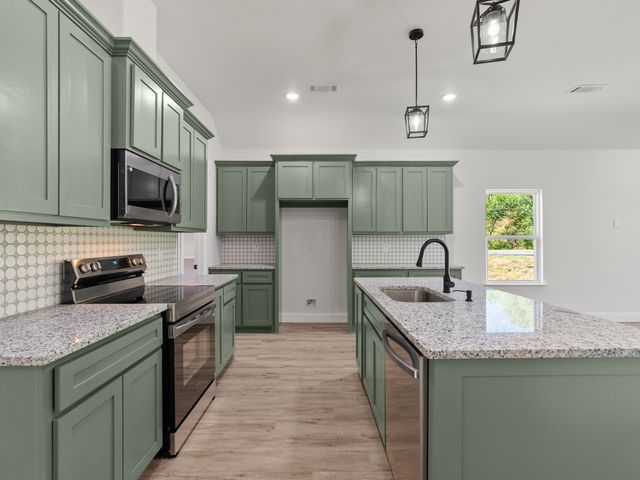 101 N Oak Street, Ector, TX 75439