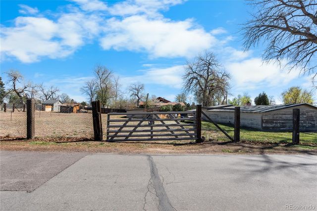 800 Kendall Street, Lakewood, CO 80214
