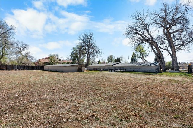 800 Kendall Street, Lakewood, CO 80214