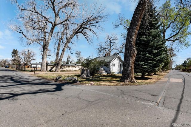 800 Kendall Street, Lakewood, CO 80214
