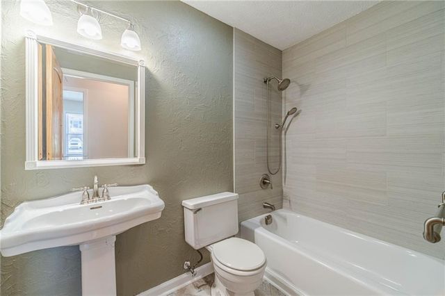 1377 Candlelite Lane, Snellville, GA 30078