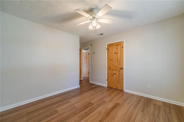 1377 Candlelite Lane, Snellville, GA 30078