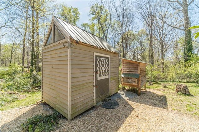 1377 Candlelite Lane, Snellville, GA 30078