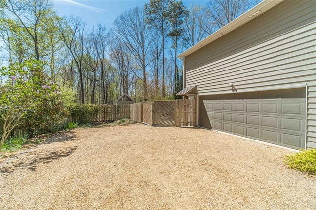 1377 Candlelite Lane, Snellville, GA 30078