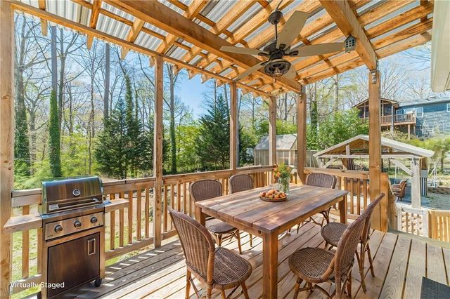 1377 Candlelite Lane, Snellville, GA 30078