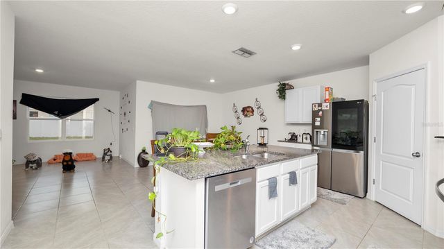 3392 LOUNGING WREN LANE, Bartow, FL 33830
