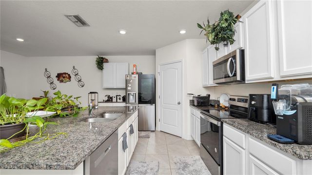 3392 LOUNGING WREN LANE, Bartow, FL 33830