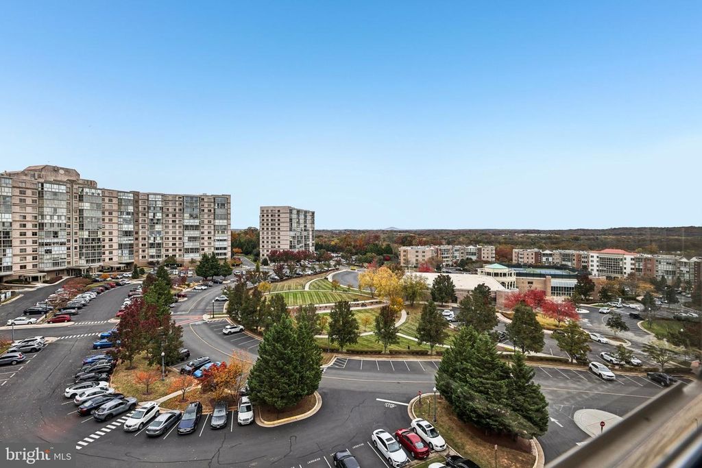 19375 CYPRESS RIDGE #708, Leesburg, VA 20176